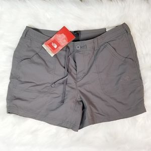 THE NORTH FACE horizon Becca  relaxed fit 100% Nylon stowaway pocket size 14 NWT